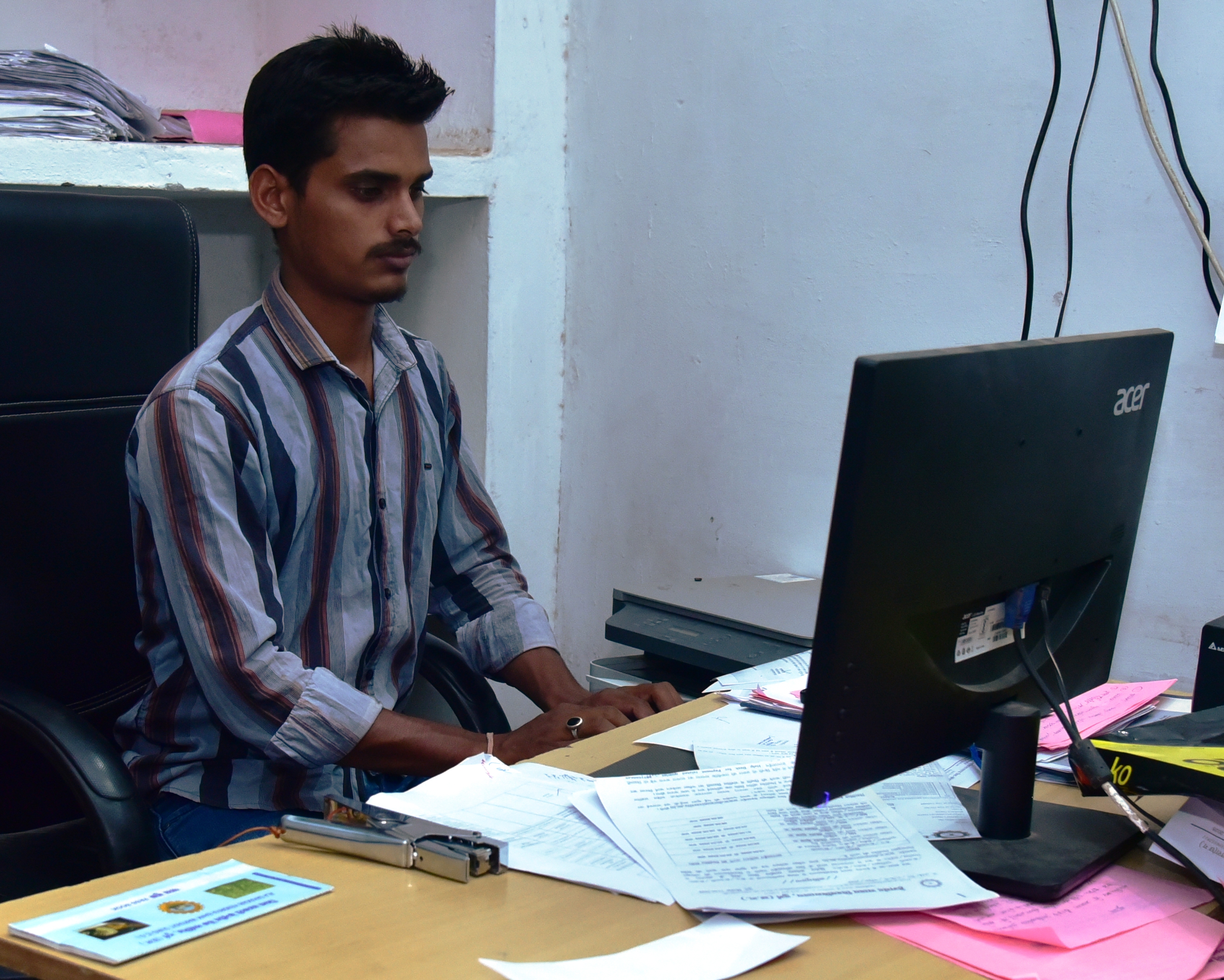 MR. KUMAN YADAV